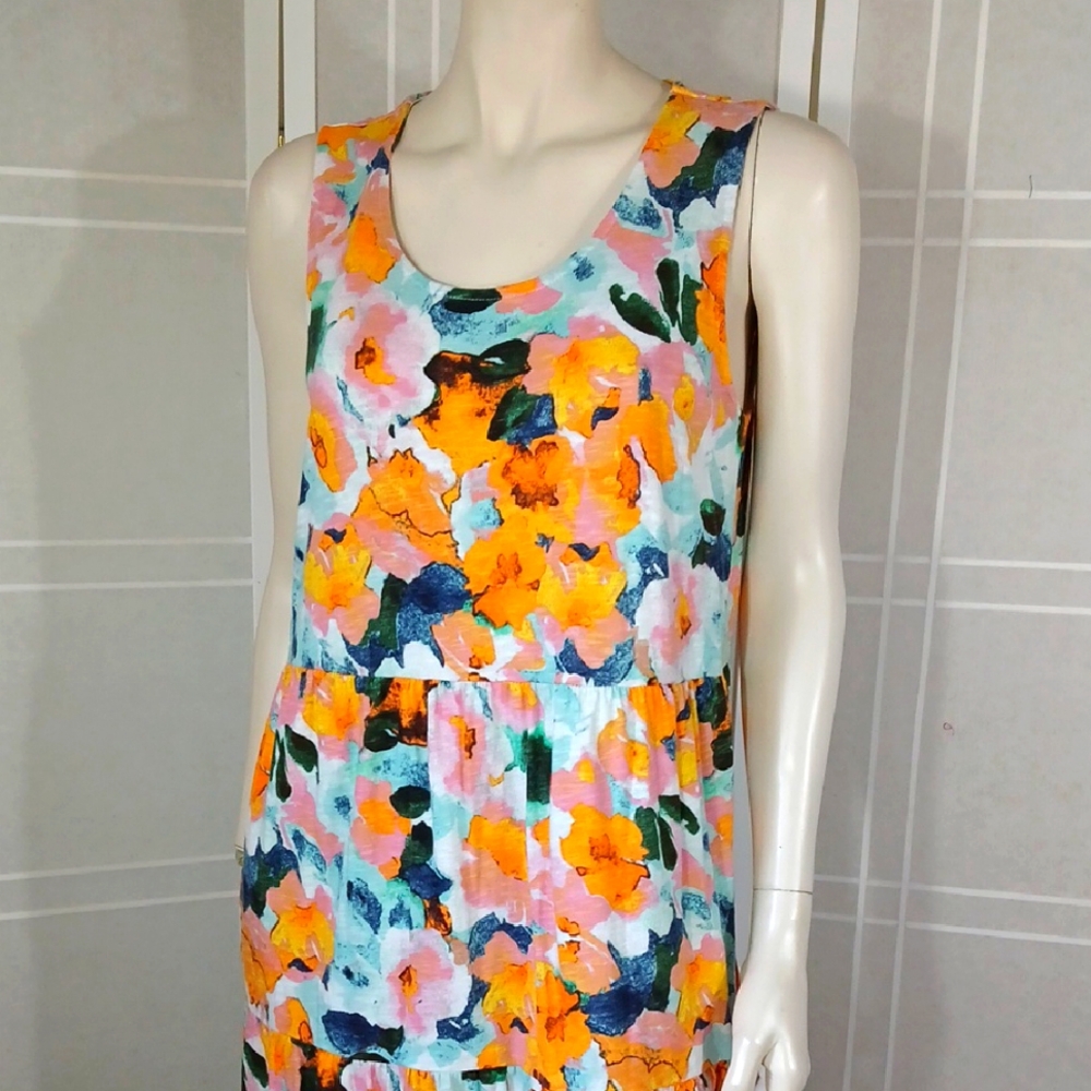 Sleeveless 3-tiered Maxi Dress Pastel Print